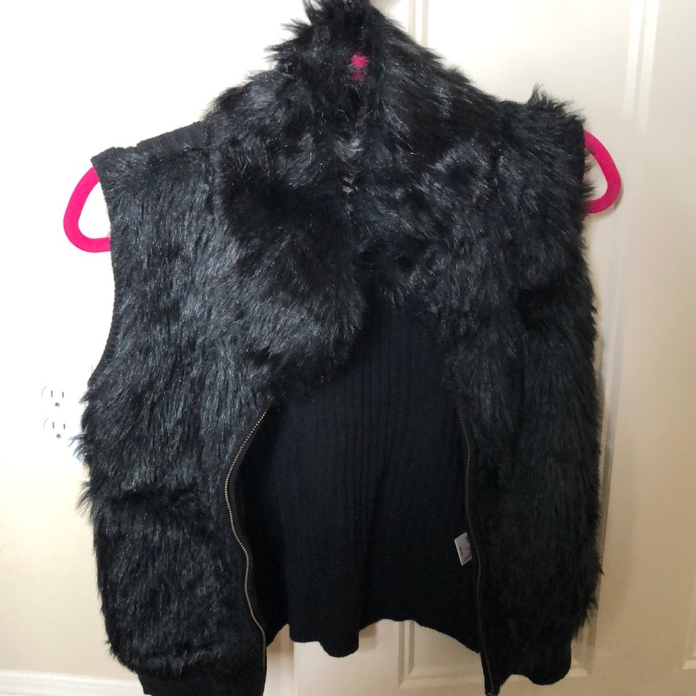 black vest fur